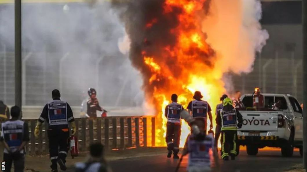 Accident teribil la Formula 1. Romain Grosjean a scăpat de la moarte în câteva secunde - FOTO VIDEO