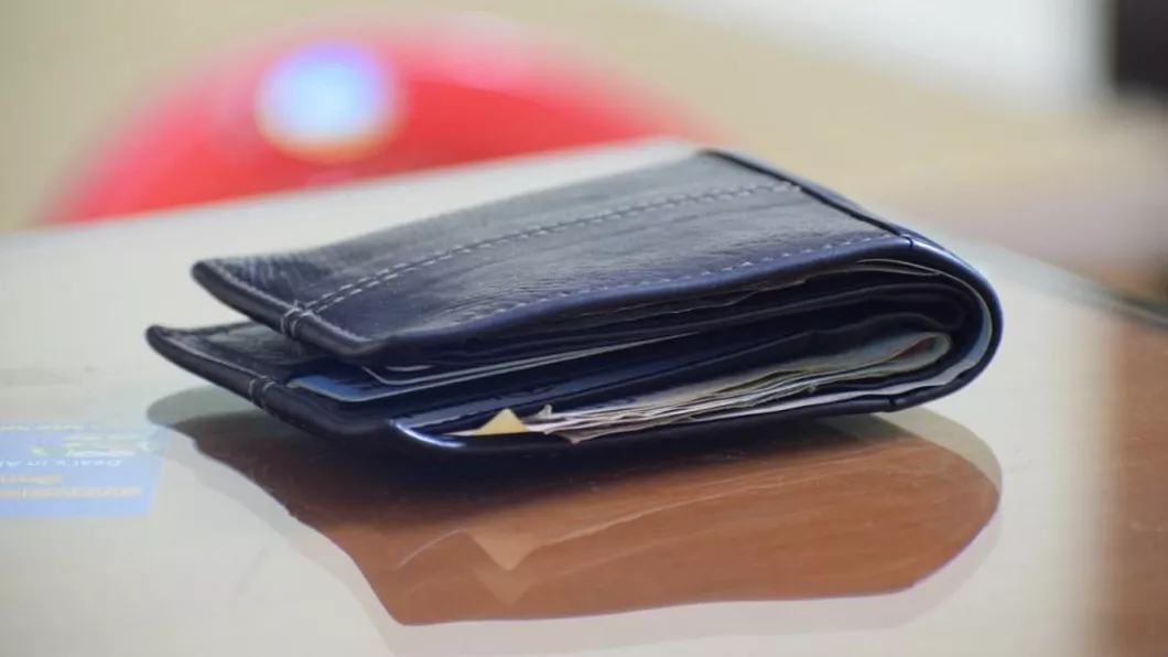 Un bărbat din Canada şi-a găsit portofelul pierdut acum 54 de ani