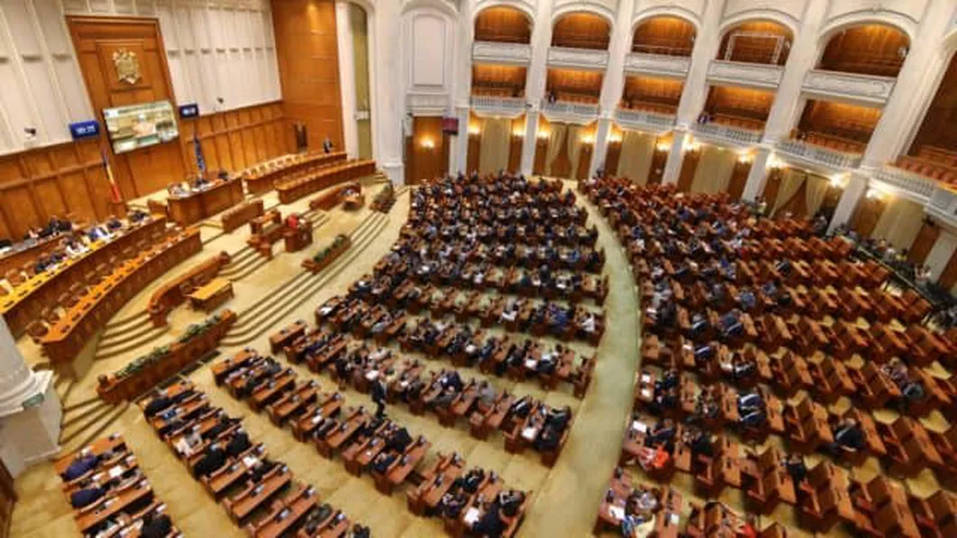Constituirea noului Parlament este în pericol Un întreg grup parlamentar intră în carantină