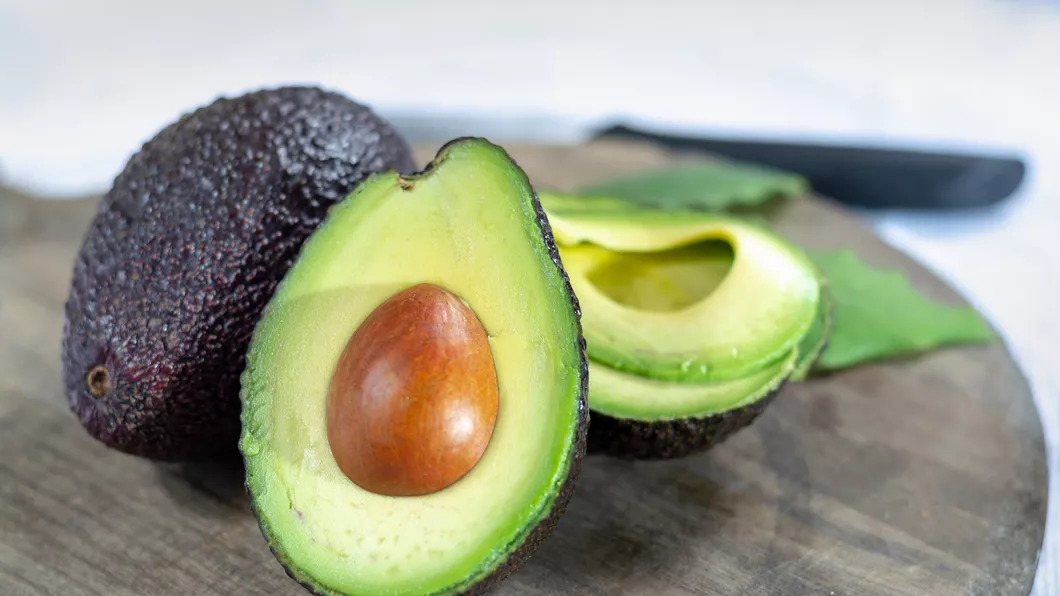 Un avocado pe zi menține sănătatea intestinală
