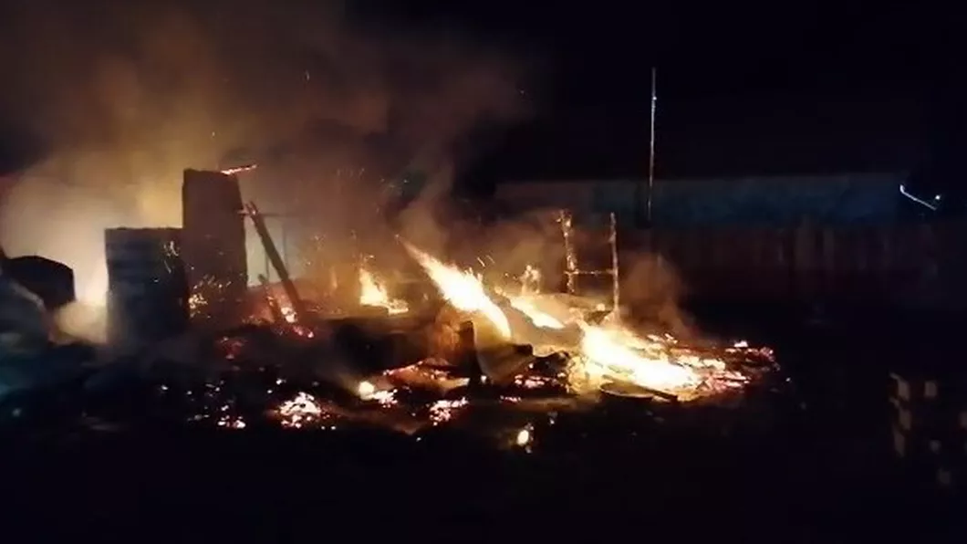 Incendiu la Iași A ars o anexă a unei case din Curături comuna Ciurea - Exclusiv Video