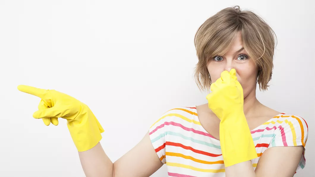 Cum scapi de mirosul neplăcut din casă. Bicarbonatul și oțetul sunt de mare ajutor