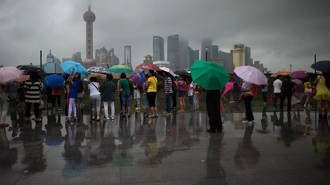 China se luptă cu Mama Natură Vrea să acopere jumătate de țară cu ploi artificiale
