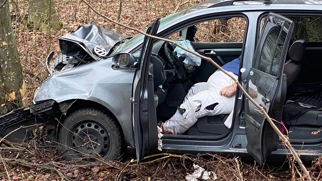 Accident rutier la Schitu Duca. Conducătorul auto a murit la volan - FOTO VIDEO
