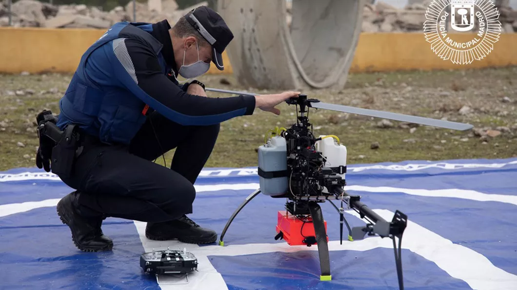 Măsuri drastice în Madrid Drone cu camere de filmat pentru supravegherea zonei carantinate