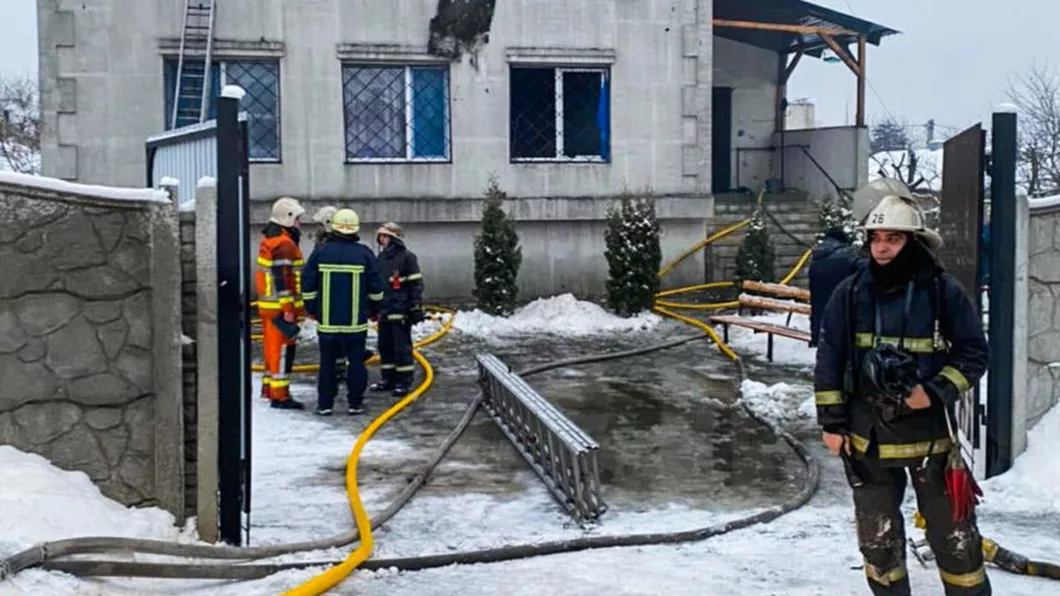 Tragedie de proporţii 15 bătrâni au murit arşi de vii. Un incendiu a mistuit un azil din Harkov