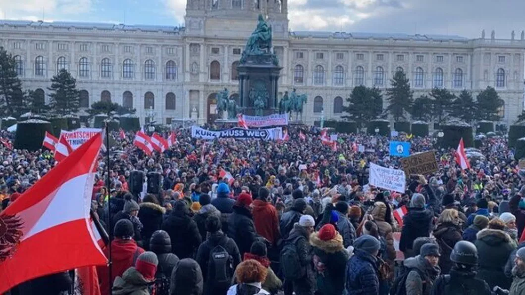 Protest la Viena Austriecii se revoltă împotriva restricțiilor - VIDEO