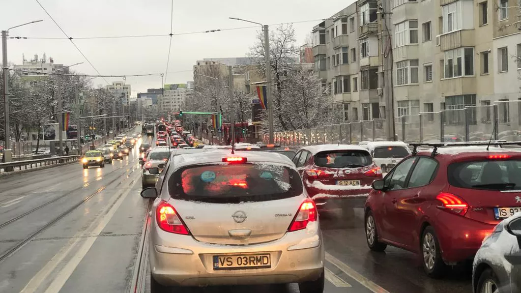 A început şcoala iar în municipiul Iași a reînceput haosul din trafic. Cozi uriaşe în mai multe zone ale oraşului