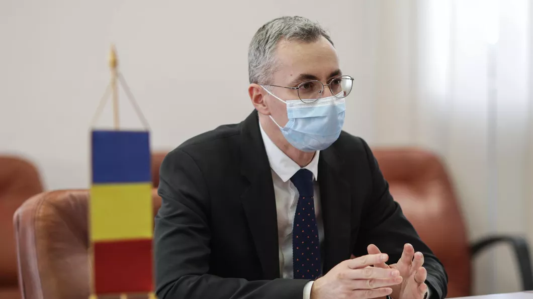Unic în Justiţia din România Ministrul Justiţiei Stelian Ion sfidează judecătorii de la CSM A plecat din mijlocul dezbaterii