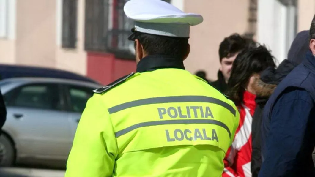 El este cel mai zelos polițist din Iași A amendat cu 10 mii de lei un bărbat din Iași pentru că a intrat în piață cu soția lui aflată în scaun cu rotile Sancțiunea a fost anulată de judecători Exclusiv