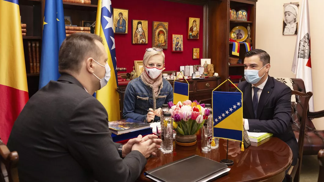 Primarul Mihai Chirica s-a întâlnit cu Ambasadorul Bosniei și Herțegovinei - FOTO