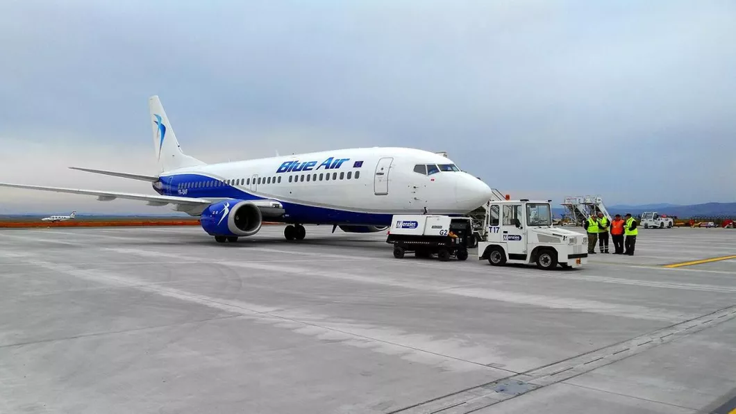 Secretele unei întâlniri cu ușile închise. Cum a ajuns compania Blue Air să revină la Aeroportul Iași Detaliile unei afaceri de 2 milioane de euro