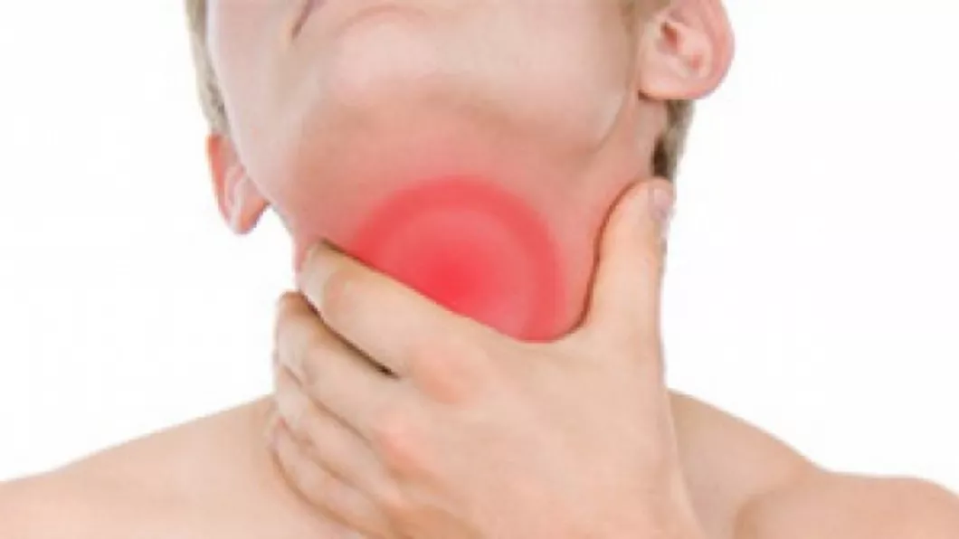 Senzație de nod în gât și mucus. De ce apare și cum să o tratăm