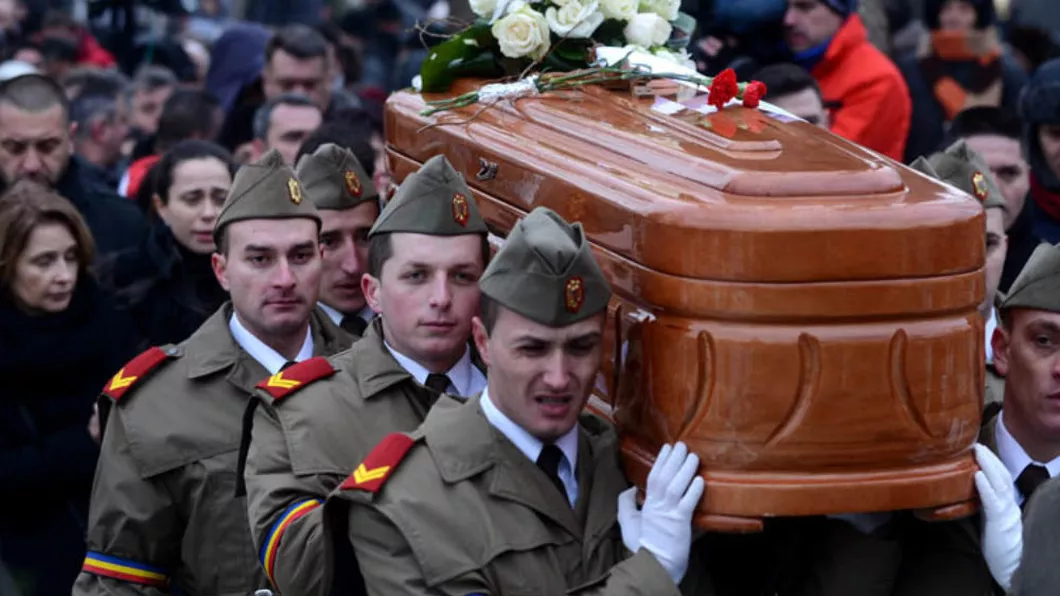 Înmormântarea cu onoruri militare nu va mai avea loc pentru toţi poliţiştii jandarmii şi pompierii care mor în misiune
