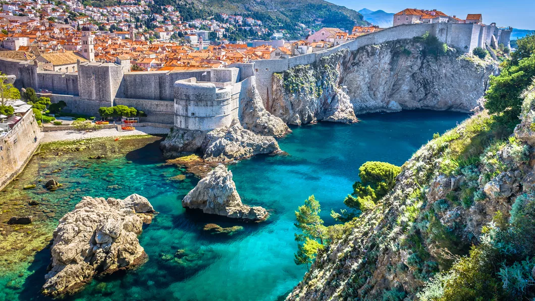Croaţia vrea să primească din nou turişti. Testarea călătorilor suportată de Guvern