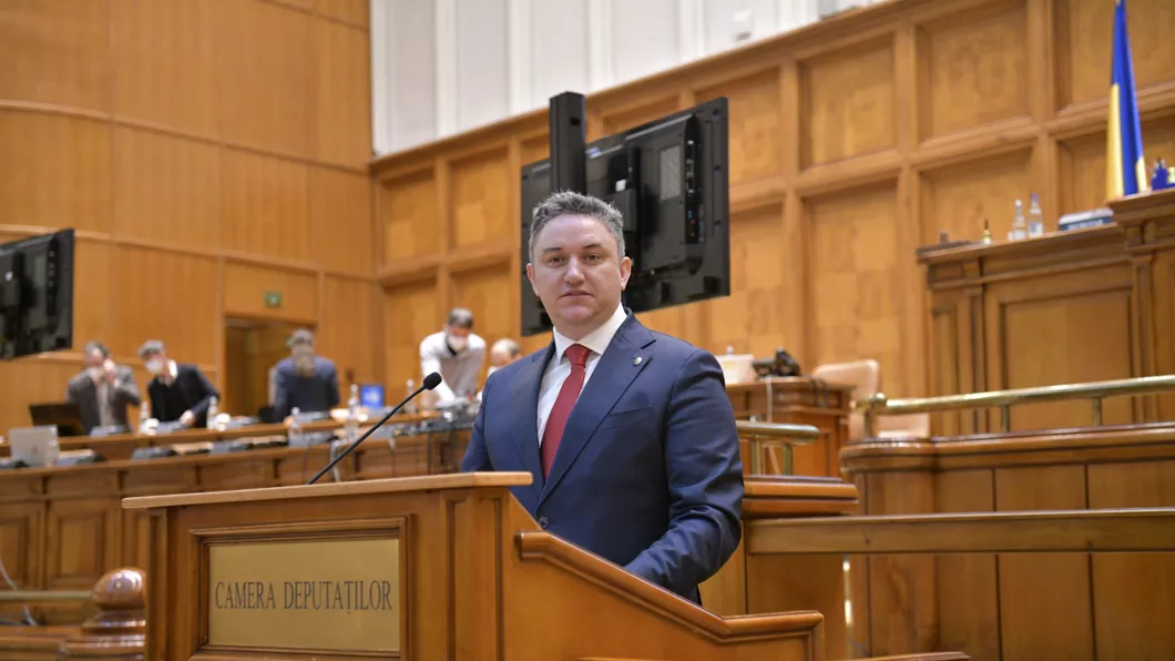 Marius Eugen Ostaficiuc președinte al PSD Municipiul Iași deputat Haosul se instalează în România Iohannis oferă distincții P