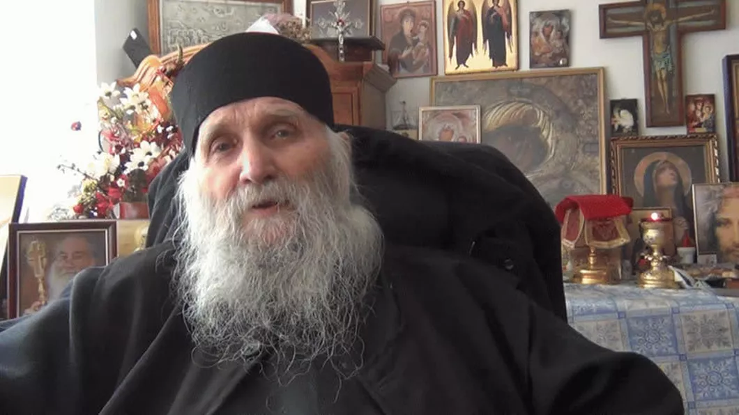 Părintele Ieromonah Daniil de la Mănăstirea Frăsinei a murit chiar în noaptea de Înviere în timp ce celebra slujba