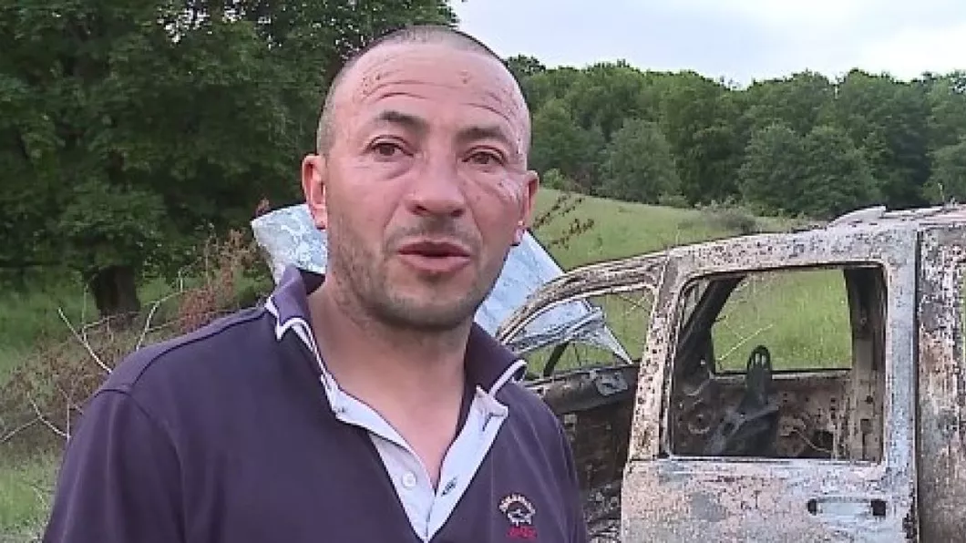 Atac mafiot în Mureş Un bărbat a ieşit în ultima clipă din flăcările care au cuprins maşina sa