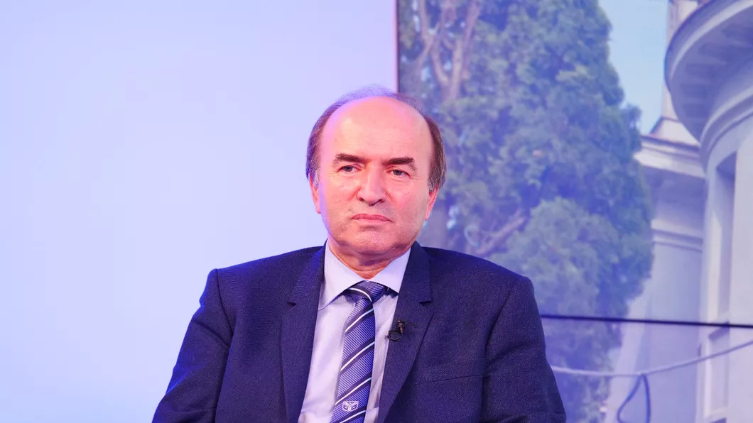 Rectorul UAIC prof. univ. dr. Tudorel Toader vizită oficială la Universitatea din Ismail Ucraina