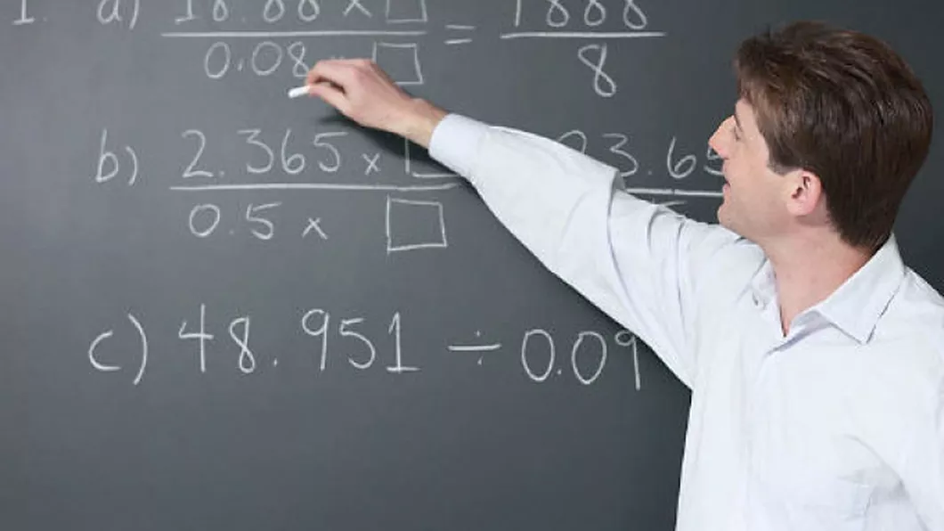 România va intra într-o criză a profesorilor de matematică în 10 ani. Specialiştii au făcut anunţul