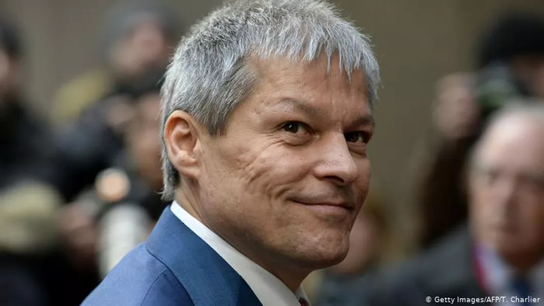 Dacian Cioloș se duce în Parlament cu un Guvern USR Le dă o dată limită celor de la PNL să vină cu propuneri - LIVE VIDEO TEXT