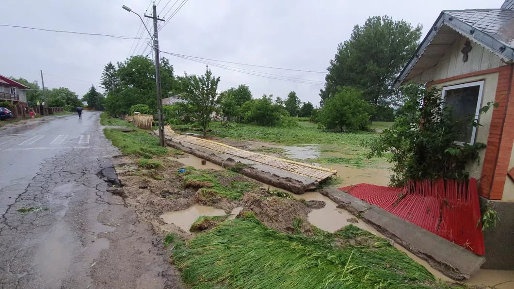 Pagube uriaşe după ploile abundente de la Iaşi. Comuna Țibănești cea mai afectată