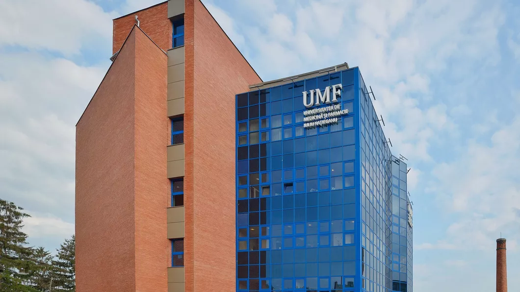 UMF Cluj interzice accesul absolvenților nevaccinați la festivitățile de absolvire. Liga Studenților Iași critică decizia