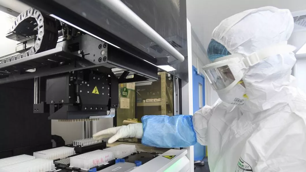 Anchetatorii OMS aruncă bomba Este posibil ca virusul COVID-19 să fi scăpat dintr-un laborator din China