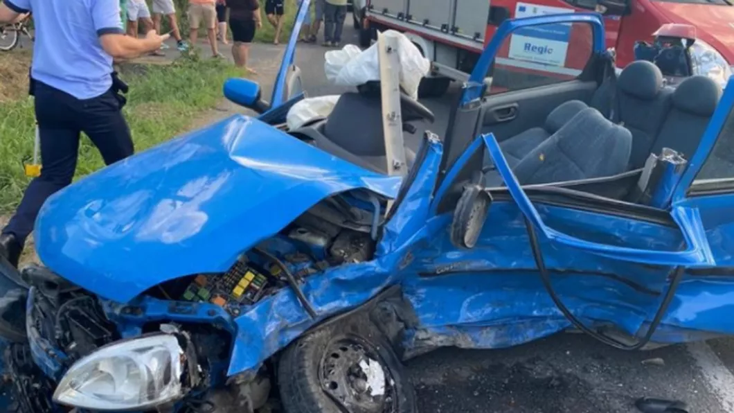 Accident rutier grav în județul Arad O persoană a murit şi două au fost transportate la spital