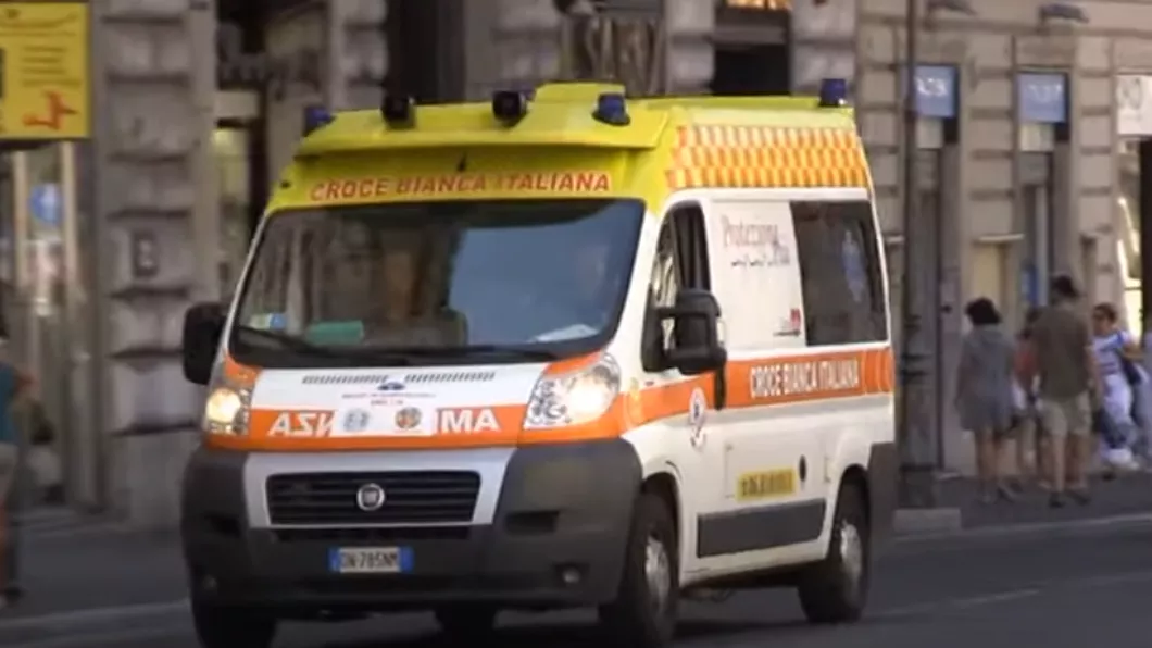 Un român din Italia a solicitat intervenția medicilor apoi a încercat să fure ambulanța