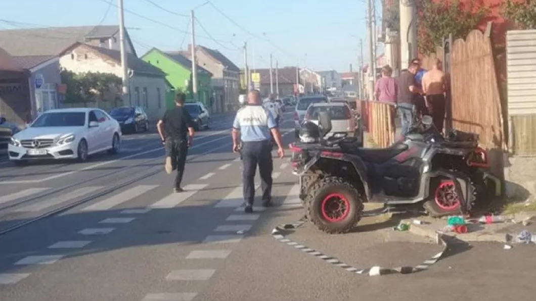 O femeie şi un copil au fost loviţi de un ATV pe o trecere de pietoni din Arad. Şoferul a fugit de la locul accidentului