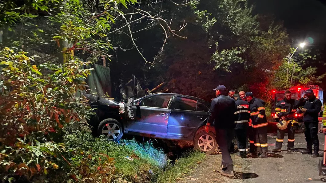Accident rutier cu victime în zona Sărărie din municipiul Iași Un autoturism a părăsit carosabilul rupând o țeavă de gaz - EXCLUSIVFOTO VIDEO