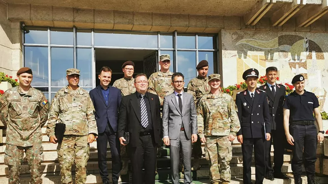 Delegaţie militară mixtă formată din civili militari CIMIC România şi Civic Affairs SUA la Iaşi. Scopul întâlnirii