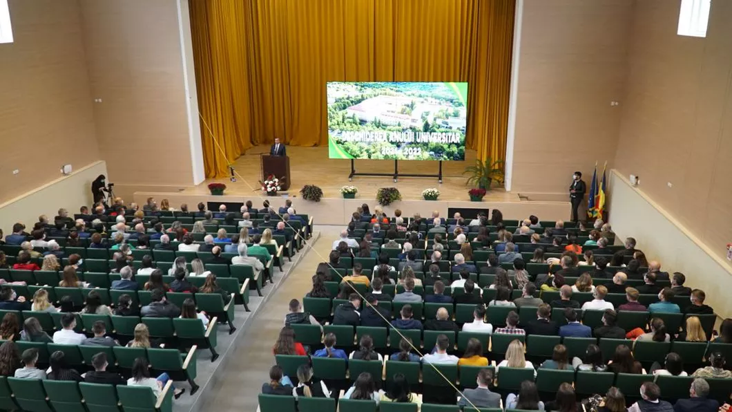 Universitatea de Științele Vieții din Iași prima care organizează deschiderea oficială pentru anul academic 2021-2022 - LIVE VIDEO FOTO
