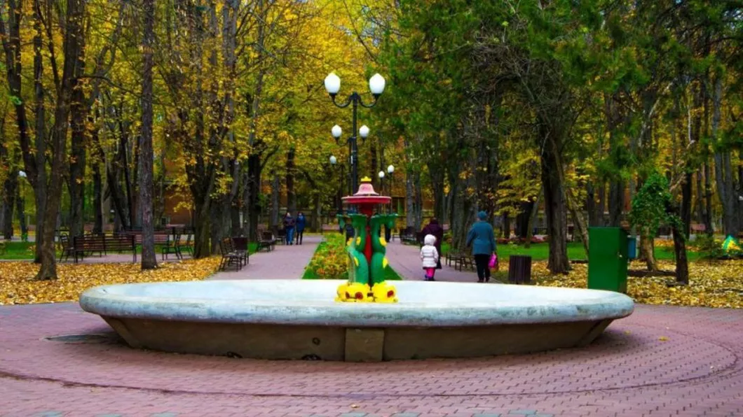 Primăria Iași reface spațiul de joacă din Parcul Expoziției. Lista completă a proiectelor din ședința de Consiliu Local - LIVE VIDEO