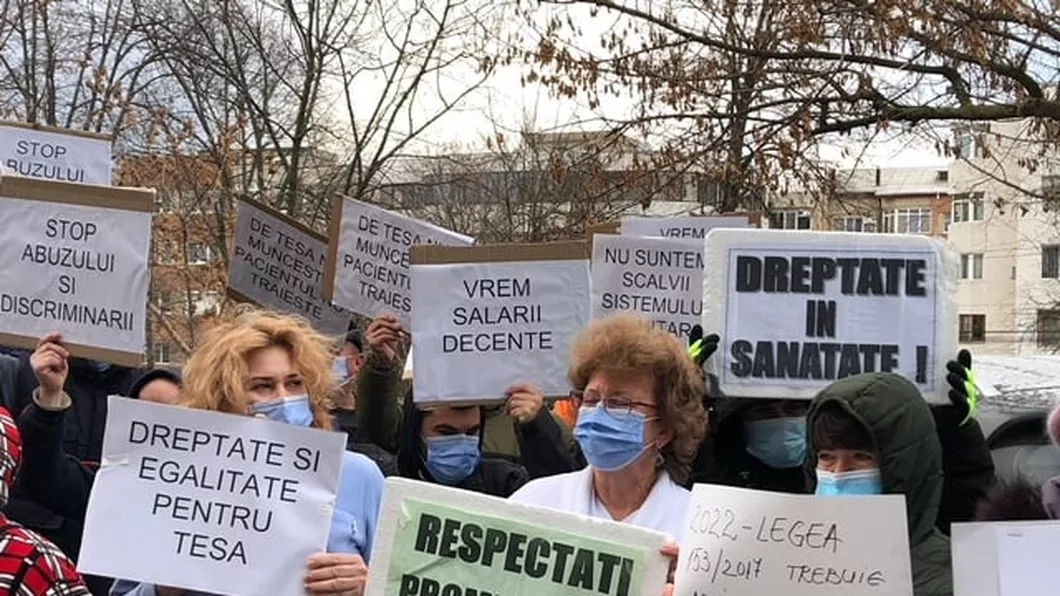 Proteste în București. Sindicaliştii din Sănătate cu Plugușorul suferinței lucrătorilor din sănătate