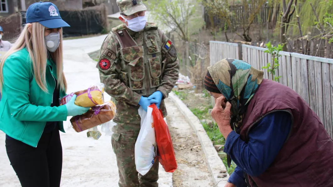 Activități desfăşurate de militarii ieșeni cu prilejul Sărbătorilor de Iarnă