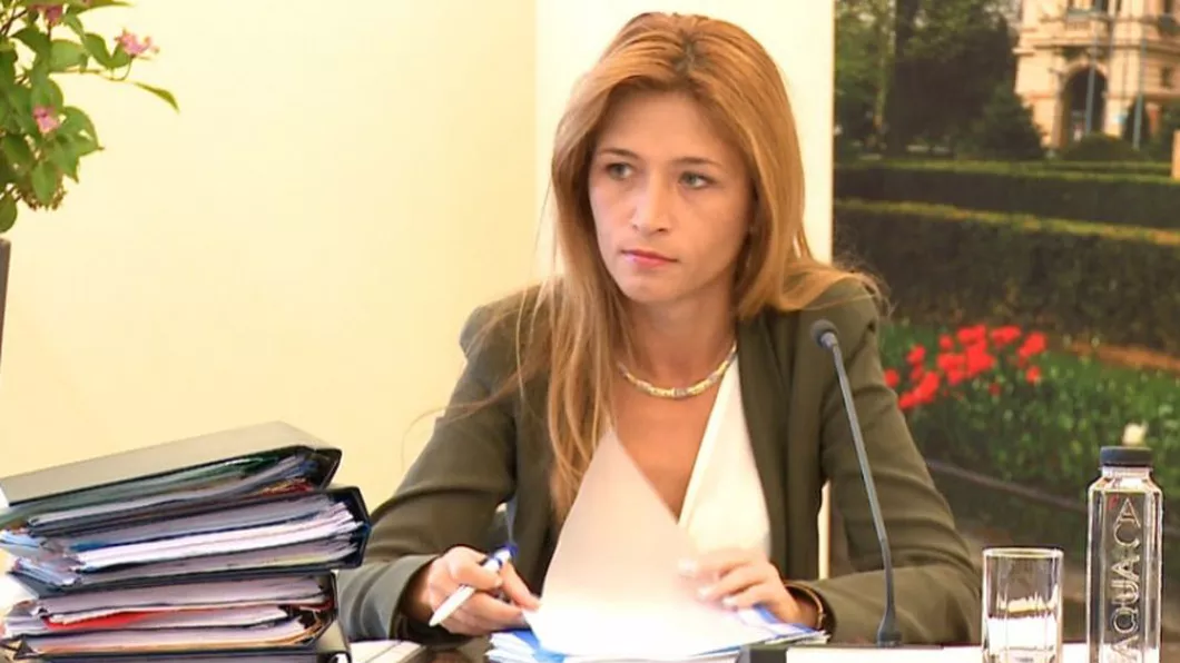 Ilegalitate în Consiliul Local Secretarul Denisa Ionașcu vrea să acopere o problemă penală în cazul unui proiect imobiliar de proporții
