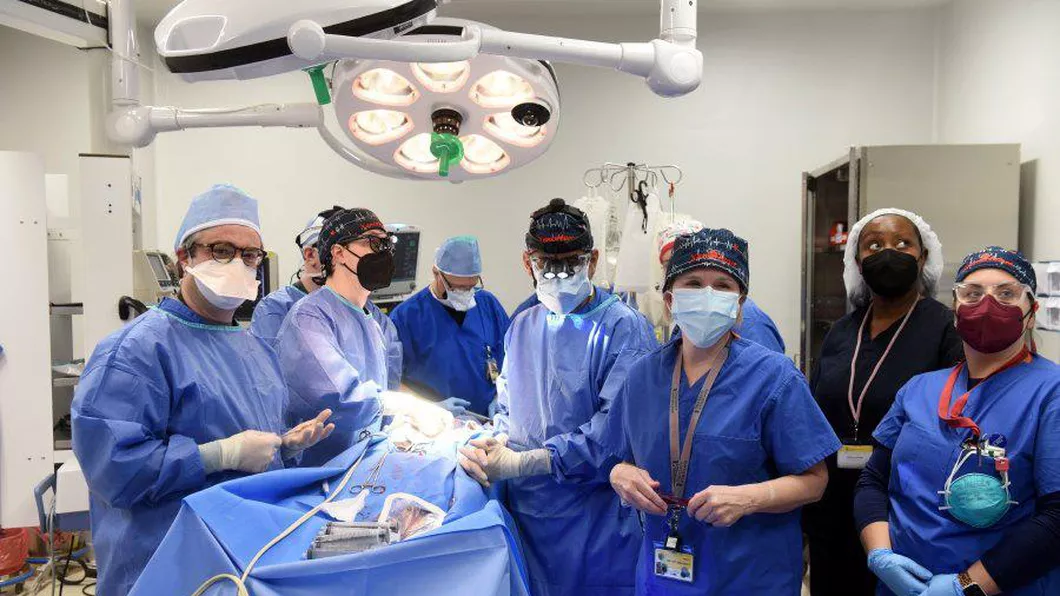 Transplantul de inimă de la porc la om. Medicul Răzvan Iacob a oferit explicații despre operația unică în lume