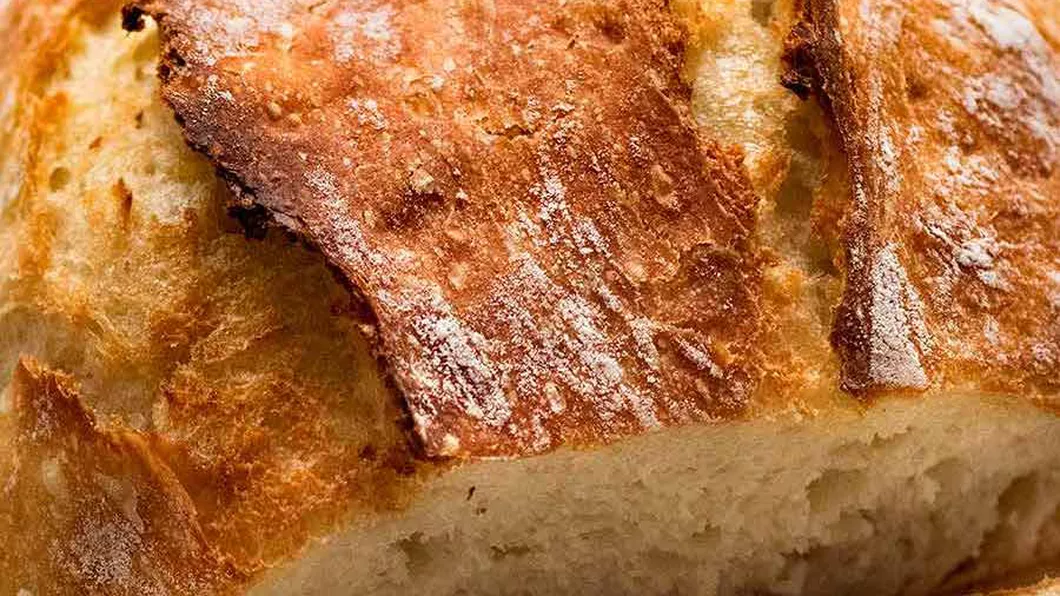 Rețetă pâine de casă tradițională - Cum se pregătește pâinea ca la bunica acasă