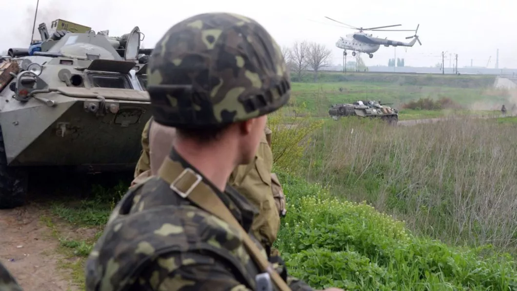 O coloană militară rusă se îndreaptă spre Donbas - Video