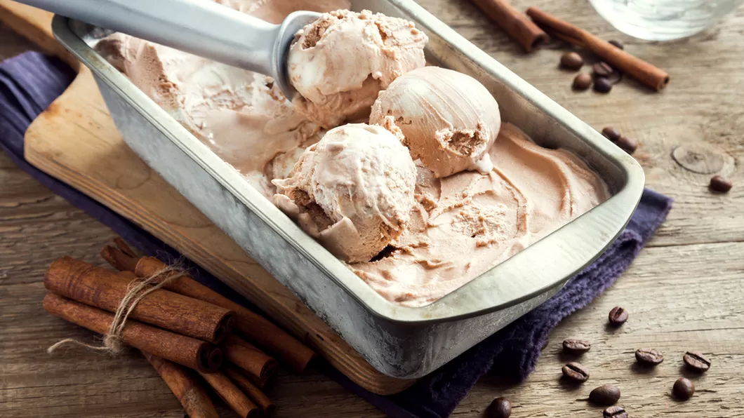Cea mai bună înghețată de casă cu smântână. Rețeta unui desert irezistibil în sezonul de vară