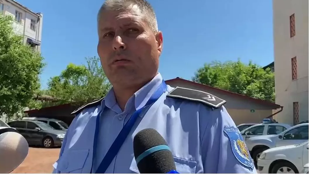 Prima declarație a poliţistului bătut de un bărbat în Iași I-am spus că se enervează pentru o amendă banală - VIDEO