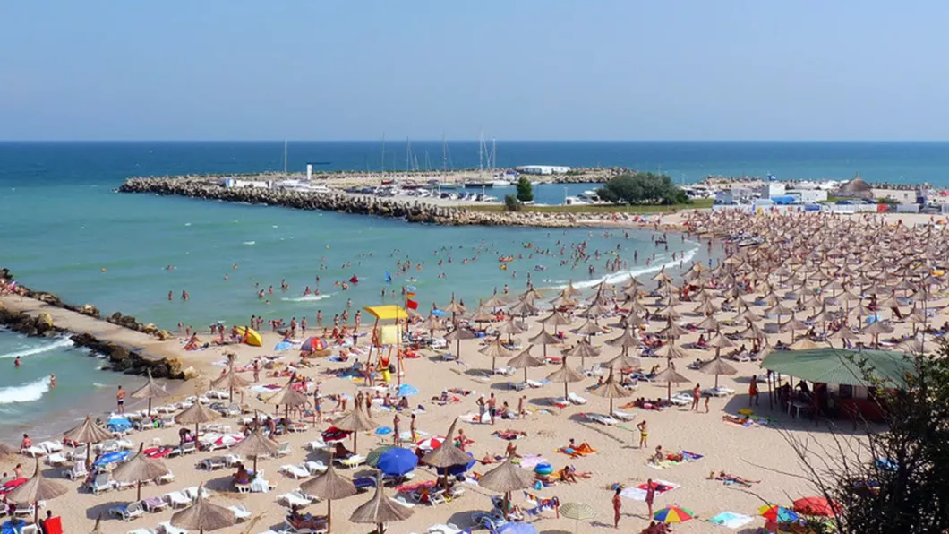 S-au scumpit vacanțele pe litoralul Mării Negre. Ce prețuri trebuie să plătească turiștii în această vară
