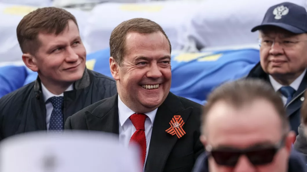 Reacţia lui Medvedev față de vizita celor patru lideri europeni la Kiev Fanii europeni ai broaștelor lebărului și spaghetelor adoră să viziteze Kievul. Fără folos