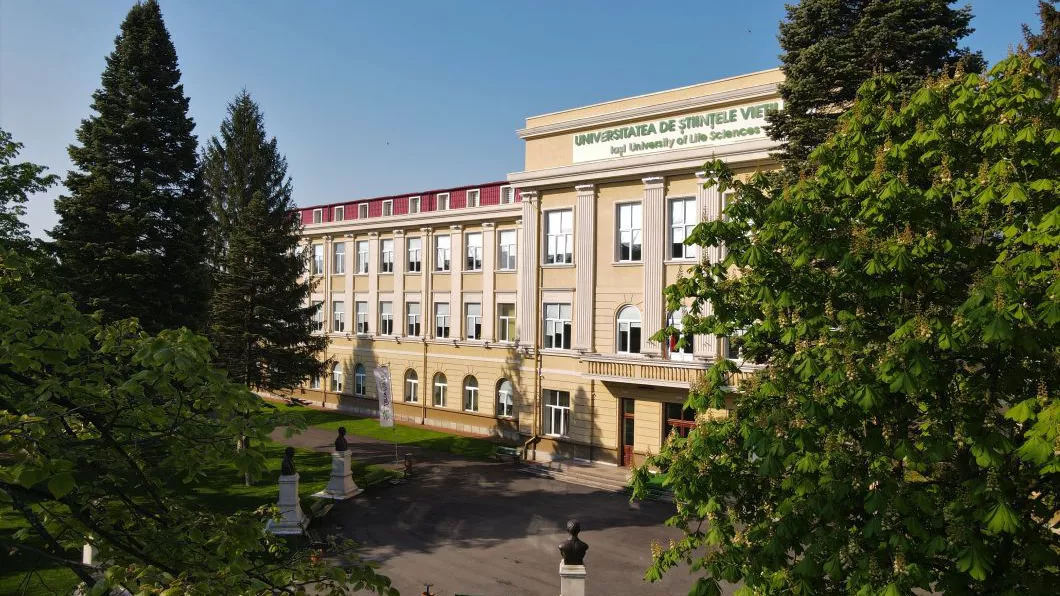 La USV Iași găseşti 4 facultăți și 17 specializări dotări la standarde europene