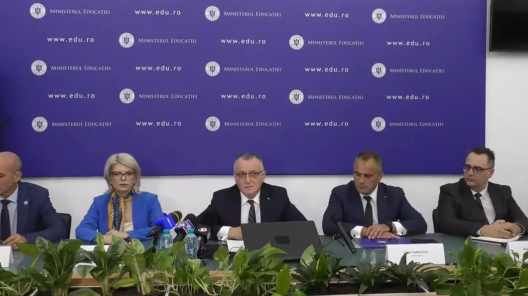 Ministrul Sorin Cîmpeanu prezintă proiectele Legilor Educaţiei - LIVE VIDEO