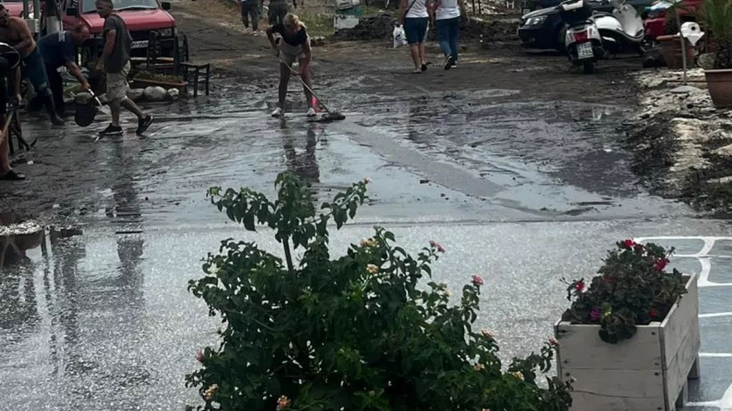 Turiştii români au surprins o furtună ce a făcut prăpăd pe insula Thassos din Grecia - VIDEO