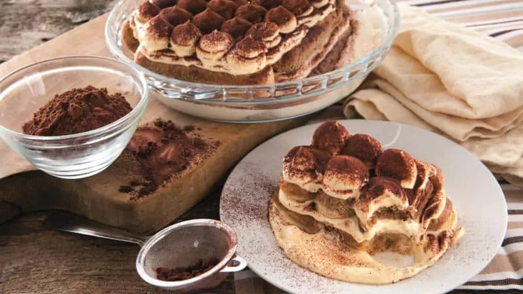 Cel mai bun tiramisu după rețeta originală. Cum să îi impresionezi pe cei de la masă cu un desert rafinat