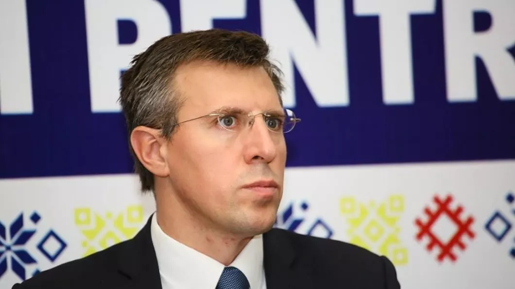 Fostul primar al municipiului Chișinău Dorin Chirtoacă a anunțat că renunță la Ordinul Steaua României